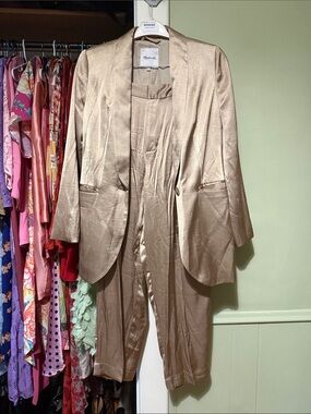 Champagne Satin Women’s Blazer & Pants Set
